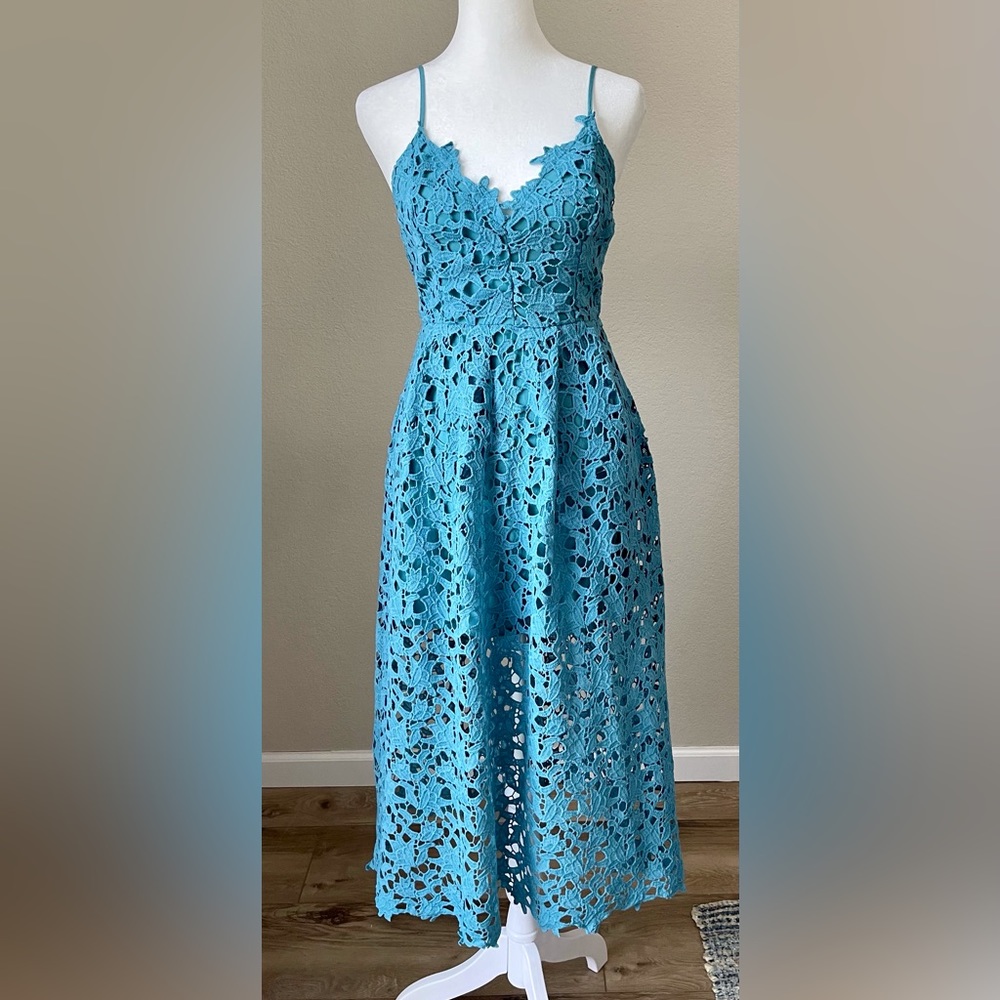 LIKE NEW ASTR CROCHET DRESS